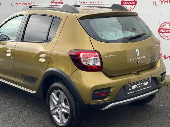 Renault Sandero II с пробегом 2017 года, цена 989 000 рублей, 119961 км, хэтчбек, Автокод Объявления