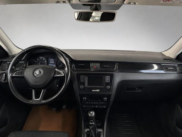 Skoda Rapid I с пробегом 2015 года, цена 679 000 рублей, 318693 км, лифтбек, Автокод Объявления