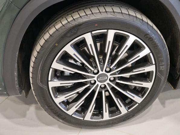 Geely Monjaro I с пробегом 2025 года, цена 4 499 000 рублей, 1600 км, внедорожник, Автокод Объявления