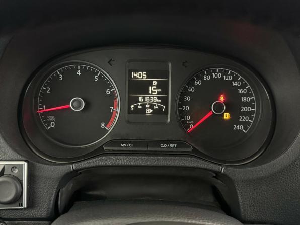 Volkswagen Polo V Рестайлинг с пробегом 2017 года, цена 950 000 рублей, 161584 км, седан, Автокод Объявления