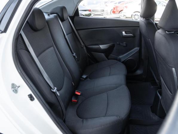 Kia Rio III Рестайлинг с пробегом 2015 года, цена 1 049 000 рублей, 162786 км, седан, Автокод Объявления