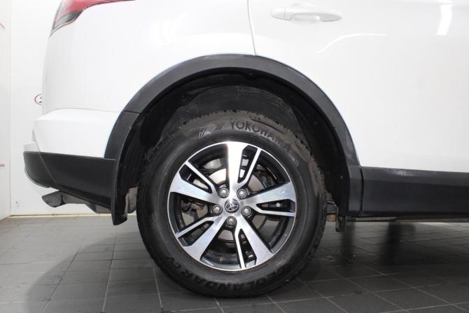Toyota RAV4 IV (XA40) Рестайлинг с пробегом 2018 года, цена 2 650 000 рублей, 61239 км, внедорожник, Автокод Объявления