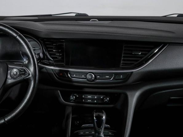 Opel Insignia II с пробегом 2019 года, цена 1 850 000 рублей, 137279 км, лифтбек, Автокод Объявления