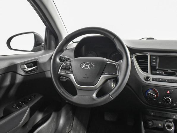 Hyundai Solaris II Рестайлинг с пробегом 2021 года, цена 1 775 000 рублей, 39999 км, седан, Автокод Объявления