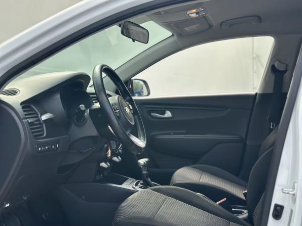 Kia Rio IV с пробегом 2017 года, цена 1 300 000 рублей, 163657 км, седан, Автокод Объявления