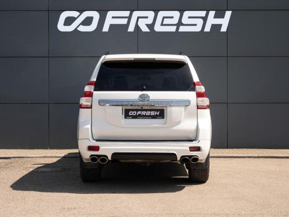 Toyota Land Cruiser Prado 150 Series Рестайлинг 1 с пробегом 2016 года, цена 3 565 000 рублей, 206043 км, внедорожник, Автокод Объявления