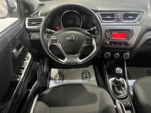 Kia Rio III Рестайлинг с пробегом 2015 года, цена 829 000 рублей, 207836 км, седан, Автокод Объявления