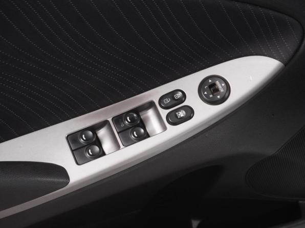 Hyundai Solaris I Рестайлинг с пробегом 2015 года, цена 1 065 000 рублей, 217179 км, седан, Автокод Объявления