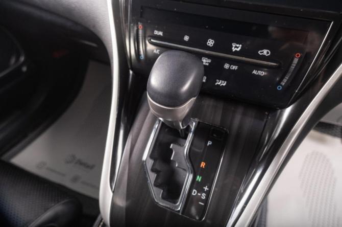Toyota Harrier III (XU60) Рестайлинг с пробегом 2019 года, цена 3 849 000 рублей, 75000 км, внедорожник, Автокод Объявления