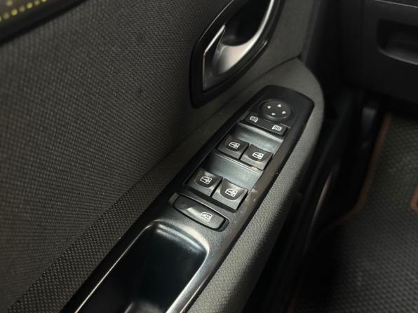 Renault Scenic III с пробегом 2010 года, цена 745 000 рублей, 206780 км, компактвэн, Автокод Объявления
