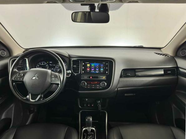 Mitsubishi Outlander III Рестайлинг 3 с пробегом 2019 года, цена 1 895 000 рублей, 142082 км, внедорожник, Автокод Объявления