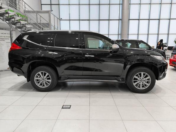 Mitsubishi Pajero Sport III с пробегом 2018 года, цена 2 750 000 рублей, 129907 км, внедорожник, Автокод Объявления
