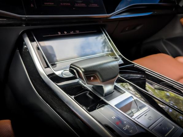 Audi Q8 I (4M) с пробегом 2019 года, цена 6 250 000 рублей, 130939 км, внедорожник, Автокод Объявления