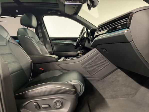 Volkswagen Touareg III с пробегом 2021 года, цена 4 840 000 рублей, 128071 км, внедорожник, Автокод Объявления