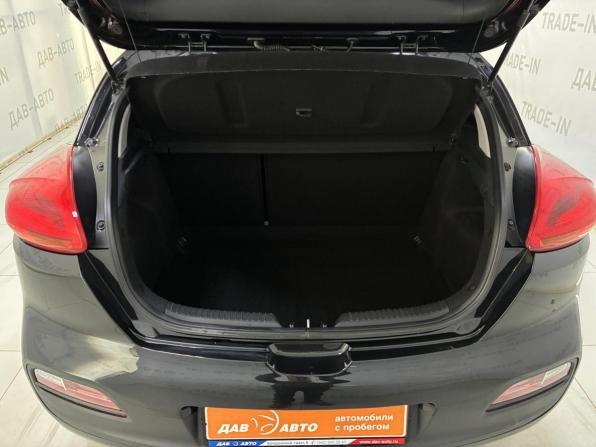 Kia Ceed II с пробегом 2014 года, цена 940 000 рублей, 176000 км, хэтчбек, Автокод Объявления