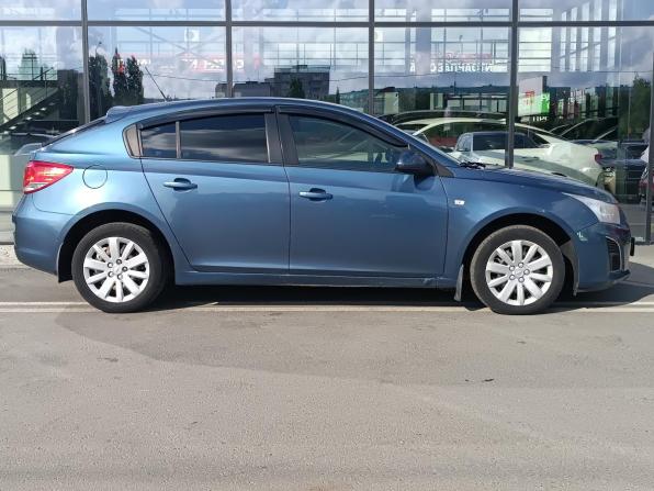 Chevrolet Cruze I Рестайлинг с пробегом 2013 года, цена 650 000 рублей, 175495 км, хэтчбек, Автокод Объявления