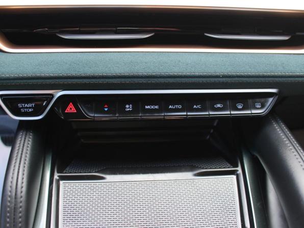 Geely Monjaro I с пробегом 2024 года, цена 3 273 000 рублей, 41697 км, внедорожник, Автокод Объявления