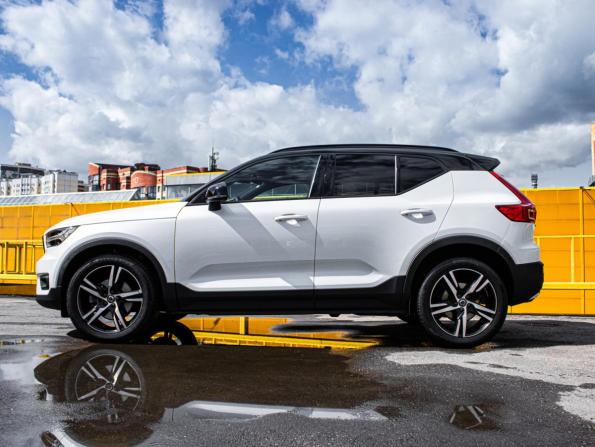 Volvo XC40 I с пробегом 2019 года, цена 3 500 000 рублей, 52118 км, внедорожник, Автокод Объявления