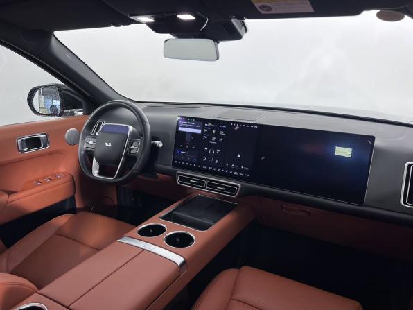 Li Auto (Lixiang) L9 I с пробегом 2023 года, цена 6 620 000 рублей, 37000 км, внедорожник, Автокод Объявления