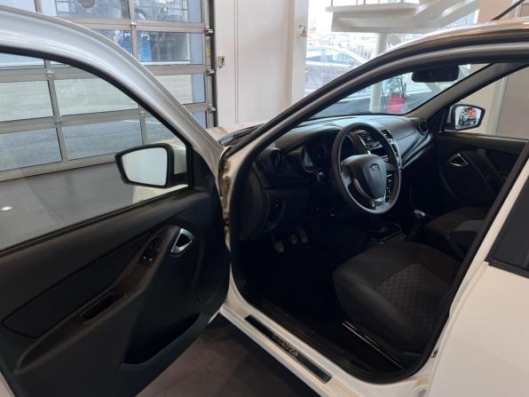 Lada (ВАЗ) Granta I Рестайлинг с пробегом 2023 года, цена 799 000 рублей, 39685 км, седан, Автокод Объявления