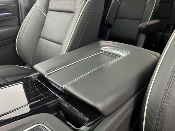 Cadillac Escalade V с пробегом 2023 года, цена 10 500 000 рублей, 44418 км, внедорожник, Автокод Объявления