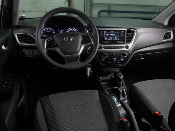 Hyundai Solaris II с пробегом 2019 года, цена 1 428 000 рублей, 119039 км, седан, Автокод Объявления