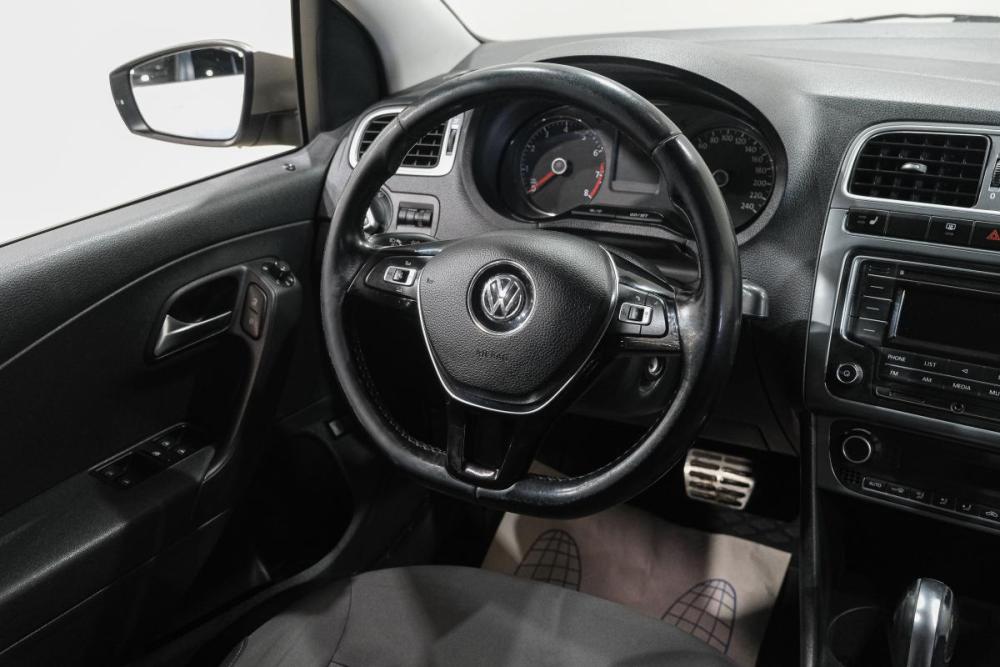 Volkswagen Polo V Рестайлинг Новокузнецк  - изображение 16