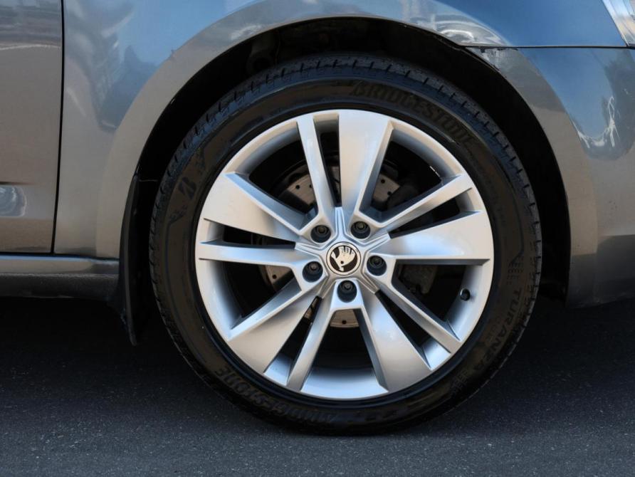 Skoda Octavia III (A7) Москва  - изображение 17