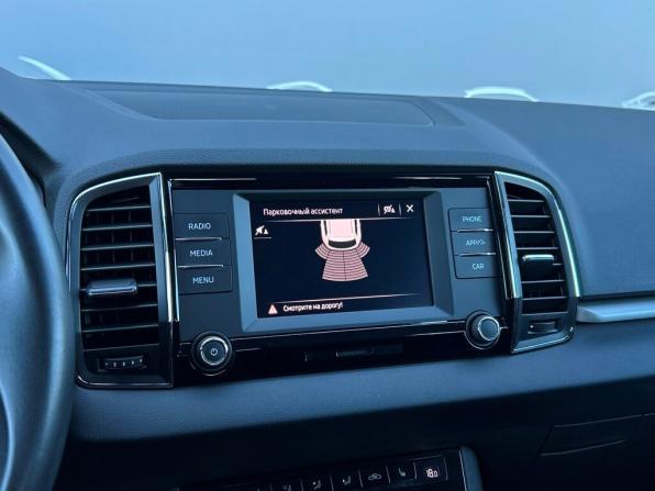 Skoda Karoq I с пробегом 2022 года, цена 2 663 900 рублей, 50276 км, внедорожник, Автокод Объявления