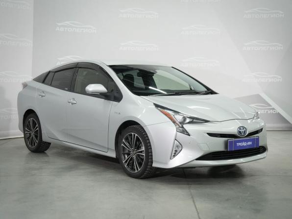 Toyota Prius IV (XW50) с пробегом 2017 года, цена 1 560 000 рублей, 162428 км, лифтбек, Автокод Объявления