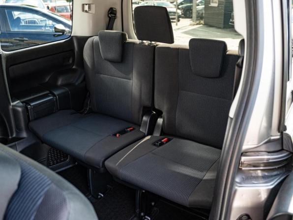Toyota Voxy III (R80) Рестайлинг с пробегом 2018 года, цена 2 445 000 рублей, 77657 км, минивэн, Автокод Объявления