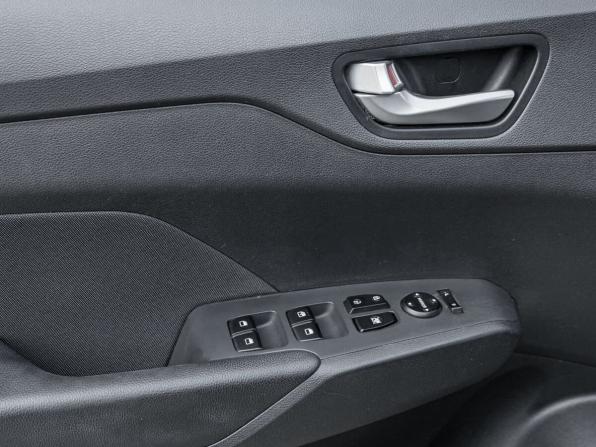 Hyundai Solaris II Рестайлинг с пробегом 2021 года, цена 1 511 861 рубль, 99404 км, седан, Автокод Объявления