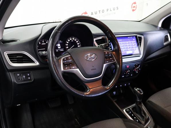 Hyundai Solaris II с пробегом 2019 года, цена 1 349 000 рублей, 111364 км, седан, Автокод Объявления