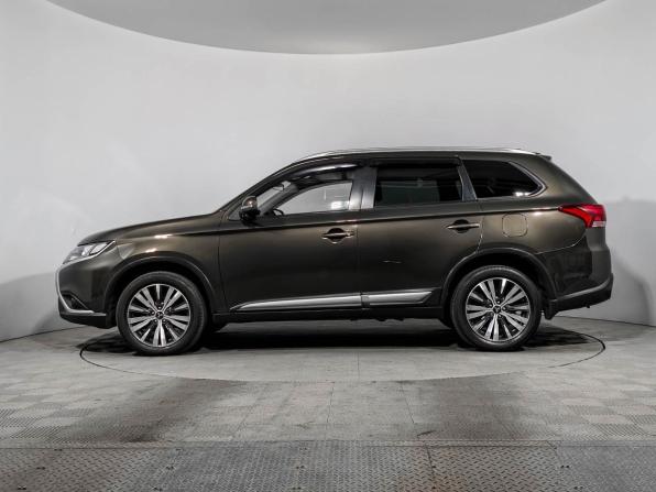 Mitsubishi Outlander III Рестайлинг 3 с пробегом 2019 года, цена 1 819 000 рублей, 126074 км, внедорожник, Автокод Объявления