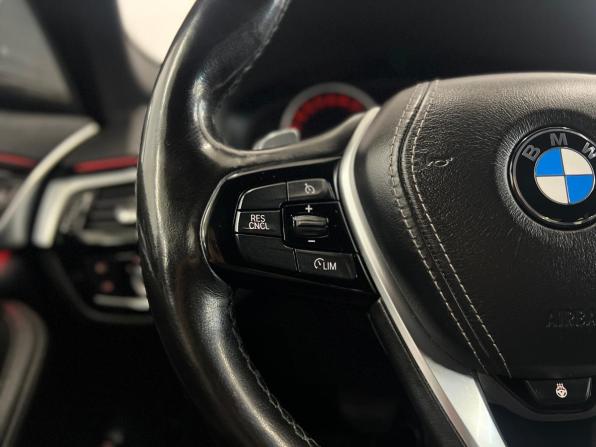 BMW 5 серии VII (G30/G31/G38) с пробегом 2017 года, цена 3 100 000 рублей, 155788 км, седан, Автокод Объявления