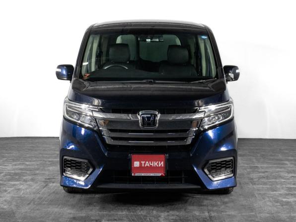 Honda Stepwgn V Рестайлинг с пробегом 2018 года, цена 2 320 000 рублей, 89436 км, минивэн, Автокод Объявления
