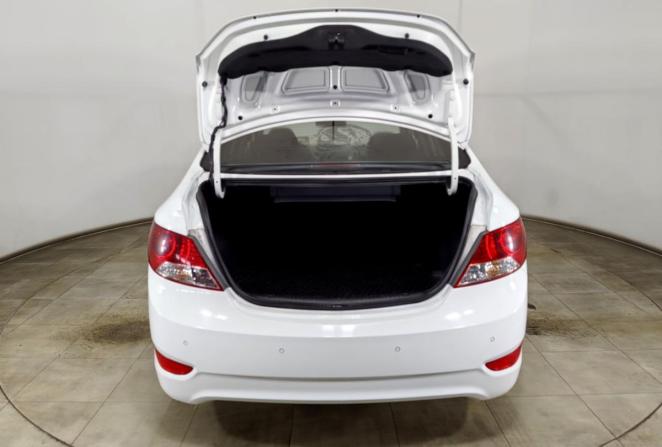 Hyundai Solaris I с пробегом 2012 года, цена 850 000 рублей, 134000 км, седан, Автокод Объявления