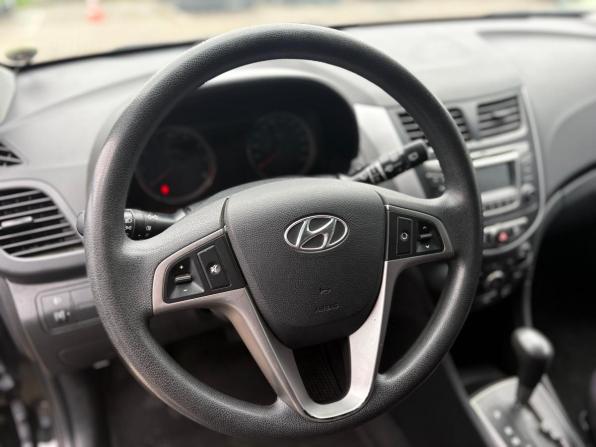 Hyundai Solaris I Рестайлинг с пробегом 2015 года, цена 862 000 рублей, 122987 км, хэтчбек, Автокод Объявления