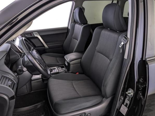 Toyota Land Cruiser Prado 150 Series Рестайлинг 3 с пробегом 2021 года, цена 6 990 000 рублей, 67021 км, внедорожник, Автокод Объявления