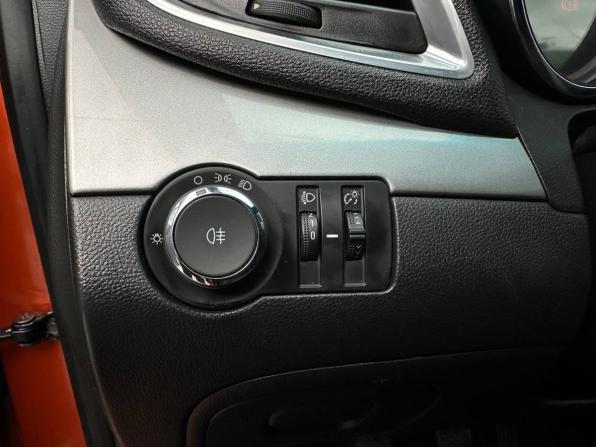 Opel Mokka I с пробегом 2014 года, цена 899 000 рублей, 137300 км, внедорожник, Автокод Объявления