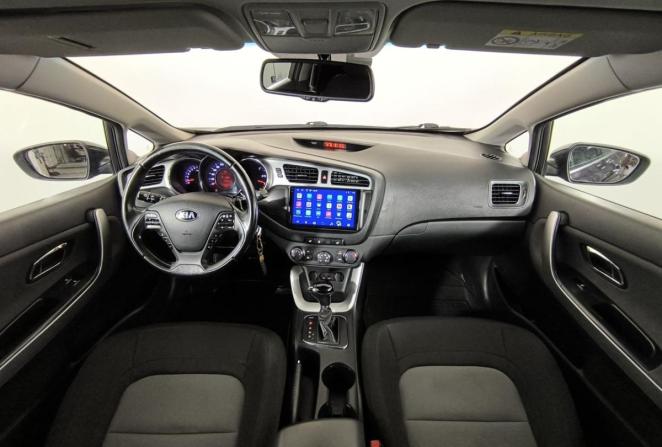 Kia Ceed II с пробегом 2013 года, цена 1 200 000 рублей, 176809 км, хэтчбек, Автокод Объявления