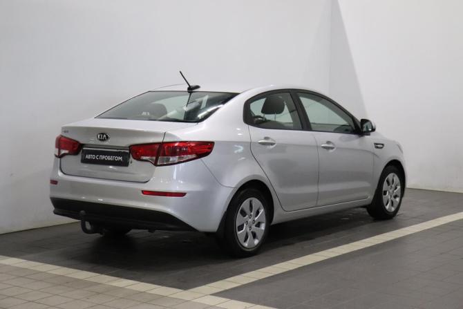 Kia Rio III Рестайлинг с пробегом 2017 года, цена 1 029 000 рублей, 105543 км, седан, Автокод Объявления