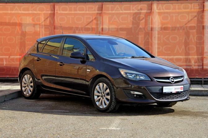 Opel Astra J Рестайлинг с пробегом 2013 года, цена 664 000 рублей, 215168 км, хэтчбек, Автокод Объявления