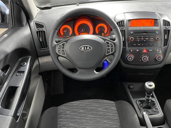 Kia Ceed I с пробегом 2008 года, цена 376 000 рублей, 221666 км, хэтчбек, Автокод Объявления