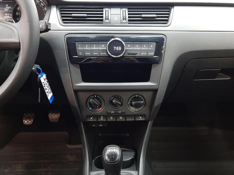 Skoda Rapid I Москва  - изображение 14