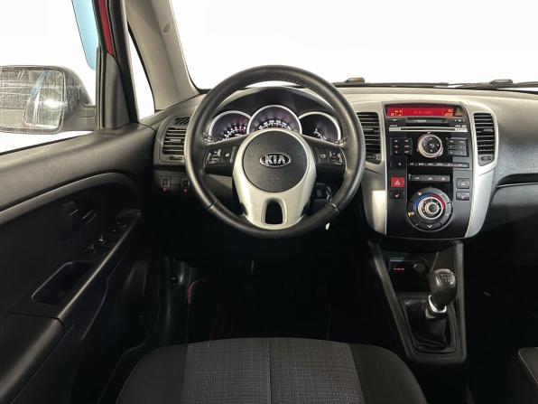 Kia Venga I с пробегом 2013 года, цена 719 900 рублей, 180579 км, компактвэн, Автокод Объявления