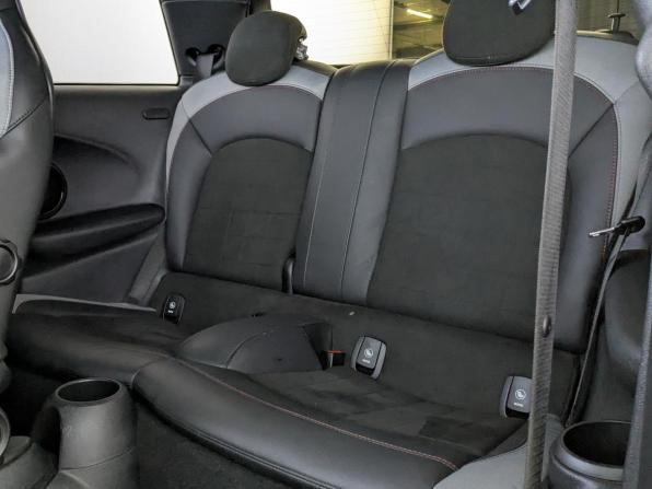 Mini Hatch III (F55/F56) Рестайлинг с пробегом 2020 года, цена 3 200 000 рублей, 69668 км, хэтчбек, Автокод Объявления