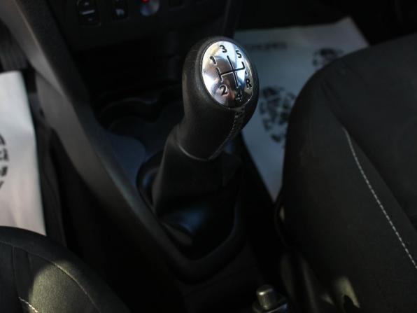 Renault Sandero II Рестайлинг с пробегом 2018 года, цена 970 000 рублей, 136845 км, хэтчбек, Автокод Объявления