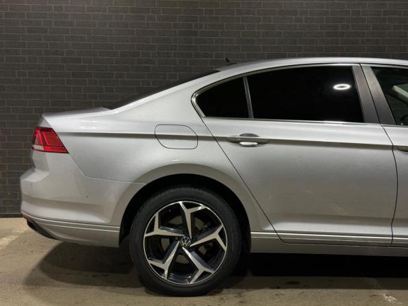 Volkswagen Passat B8 Рестайлинг с пробегом 2020 года, цена 2 425 000 рублей, 69436 км, седан, Автокод Объявления