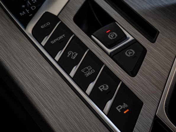 Geely Coolray I с пробегом 2023 года, цена 1 665 000 рублей, 81440 км, внедорожник, Автокод Объявления